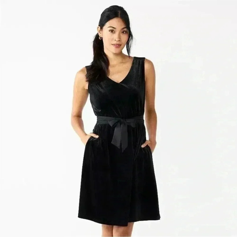 Draper James RSVP LBD Black Sleeveless Velvet Short Dress Sz Medium